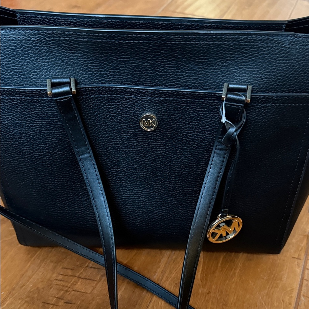 Michael Kors Black Tote and Clutch Set - Picture 7 of 8